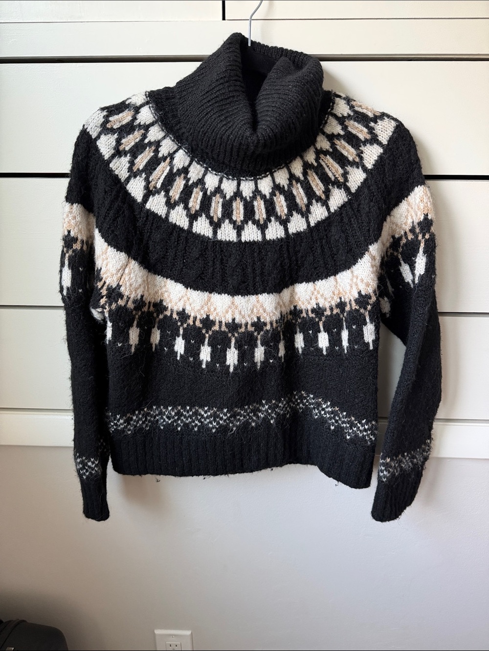 Old Navy Black, Cream & Tan Patterned Turtleneck Sweater - Women